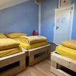 Pardo Bar ゲストハウス 3*