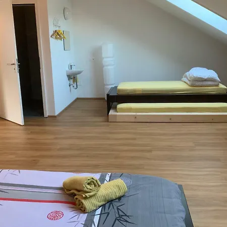 Πανσιόν Pardo Bar *